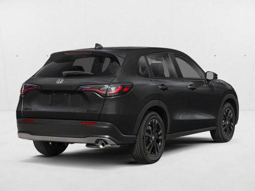 Crystal Black Pearl 2027 Honda HR-V Sport