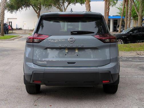 Boulder Gray Pearl 2026 Nissan Rogue SV