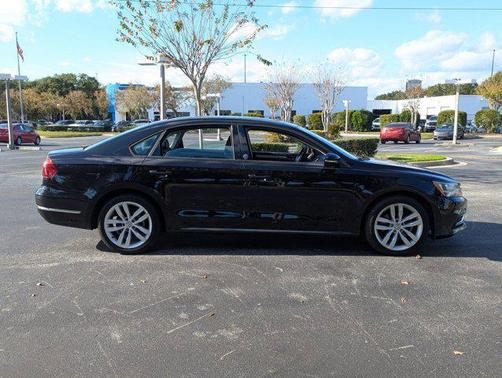 2019 Volkswagen Passat 2.0T Wolfsburg Edition