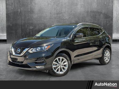 2022 Nissan Rogue Sport SV