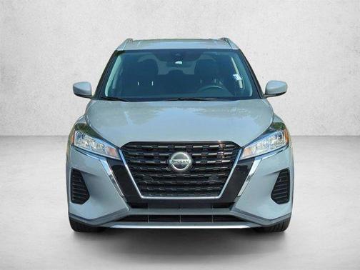 Boulder Gray Pearl 2021 Nissan Kicks SV