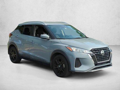 Boulder Gray Pearl 2021 Nissan Kicks SV