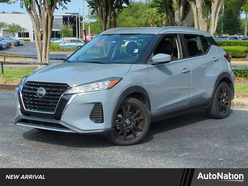 Boulder Gray Pearl 2021 Nissan Kicks SV