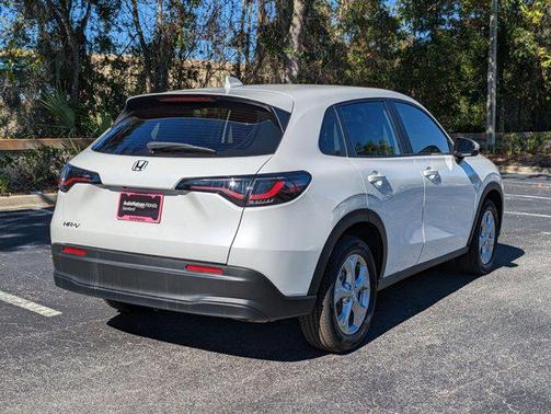 2025 Honda HR-V LX