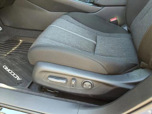 Crystal Black Pearl 2026 Honda Accord Hybrid Sport
