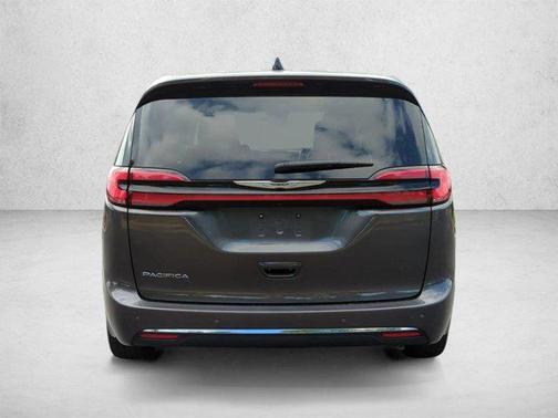 Granite Crystal Metallic Clearcoat 2023 Chrysler Pacifica Touring L