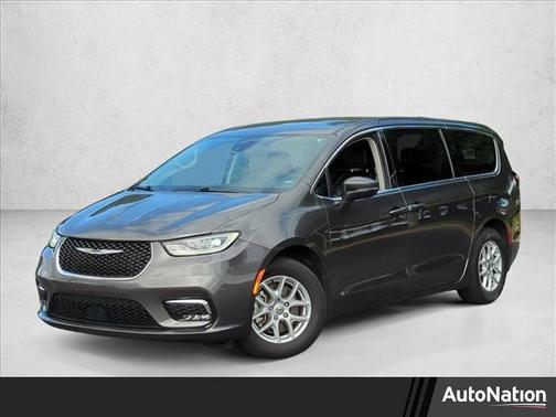 Granite Crystal Metallic Clearcoat 2023 Chrysler Pacifica Touring L