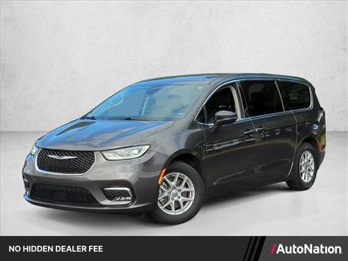 Granite Crystal Metallic Clearcoat 2023 Chrysler Pacifica Touring L