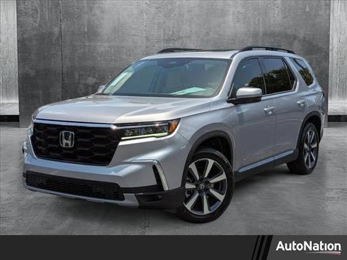 2025 Honda Pilot Touring 8-Passenger