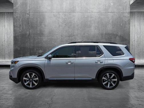 2025 Honda Pilot Touring 8-Passenger