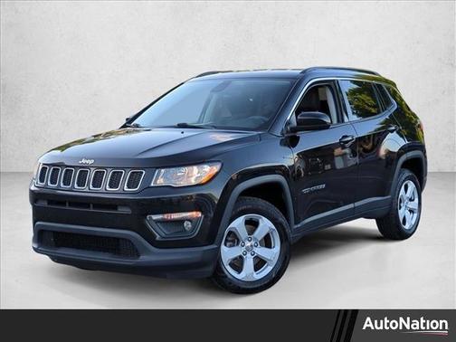 Diamond Black Crystal Pearlcoat 2018 Jeep Compass Latitude