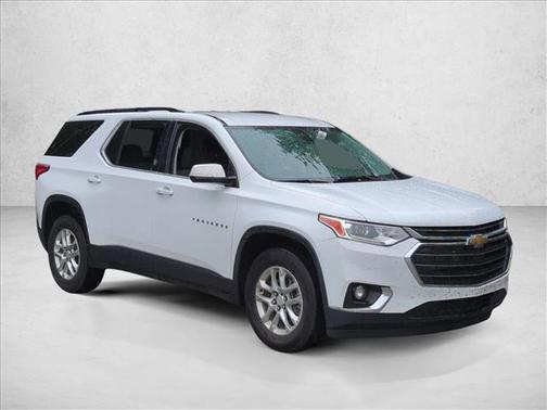 Summit White 2020 Chevrolet Traverse LT Cloth