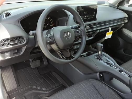 Platinum White Pearl 2026 Honda HR-V LX