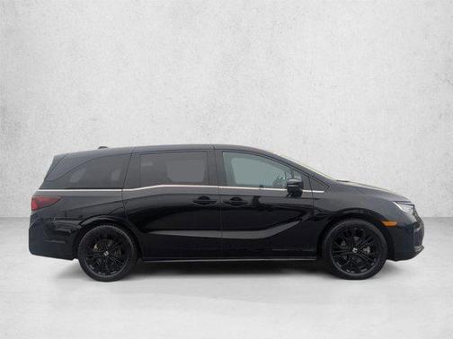 Platinum White Pearl 2025 Honda Odyssey Sport-L