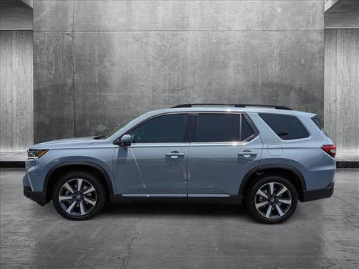 2025 Honda Pilot Touring 8-Passenger