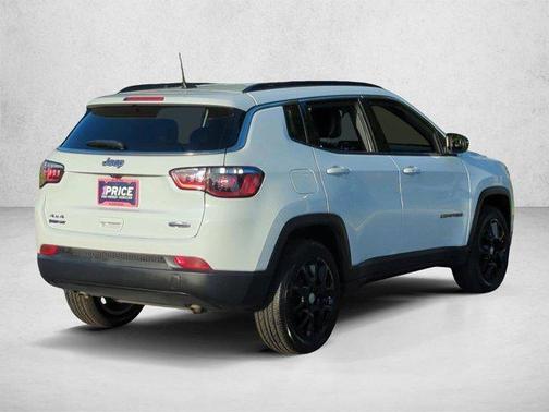 Bright White Clearcoat 2023 Jeep Compass Latitude Lux