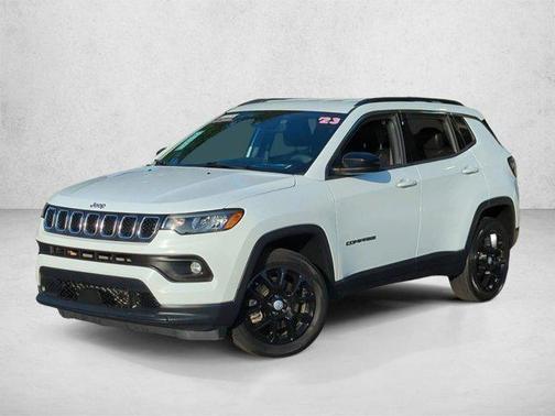 Bright White Clearcoat 2023 Jeep Compass Latitude Lux