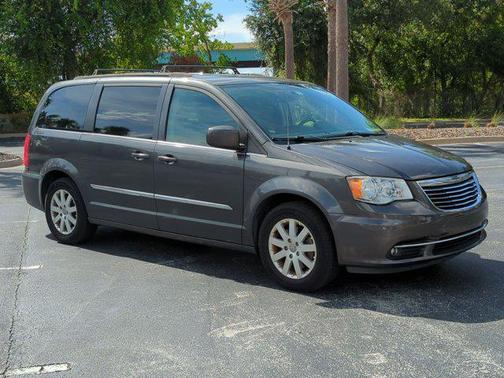 Granite Crystal Metallic Clearcoat 2016 Chrysler Town & Country Touring