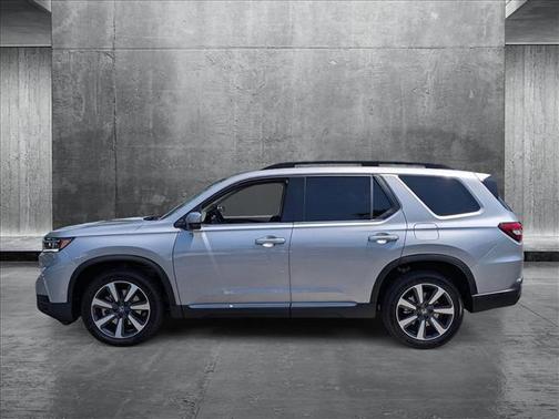 2025 Honda Pilot Touring 8-Passenger