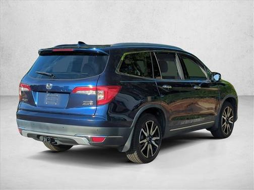 Obsidian Blue Pearl 2019 Honda Pilot Touring 8-Passenger