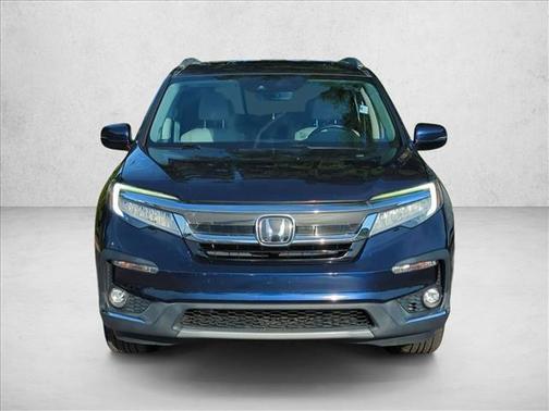 Obsidian Blue Pearl 2019 Honda Pilot Touring 8-Passenger