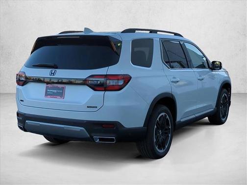 2026 Honda Pilot Touring 8-Passenger