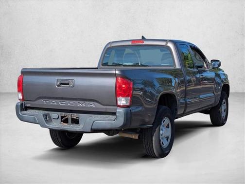 2017 Toyota Tacoma SR