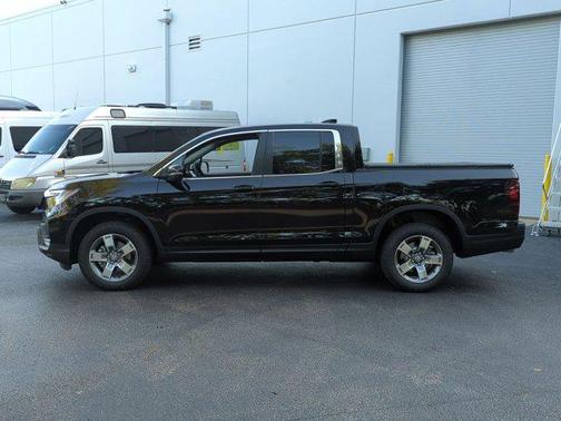 Crystal Black Pearl 2026 Honda Ridgeline RTL