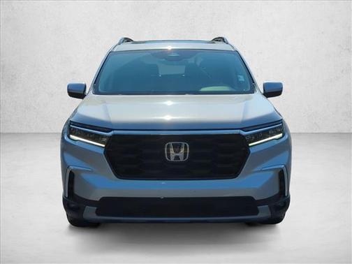 Lunar Silver Metallic 2025 Honda Pilot Touring 8-Passenger