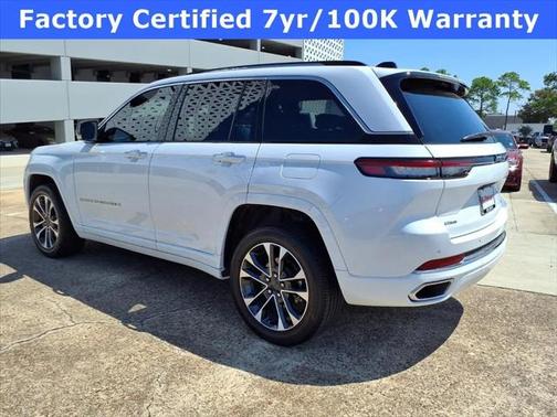 2023 Jeep Grand Cherokee Overland 4x2