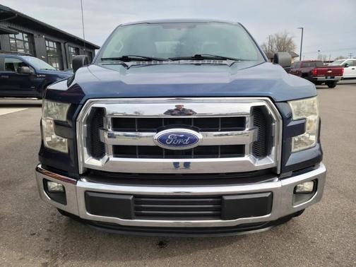 Blue 2016 Ford F-150 XLT