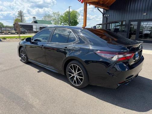 Midnight Black Metallic 2023 Toyota Camry SE