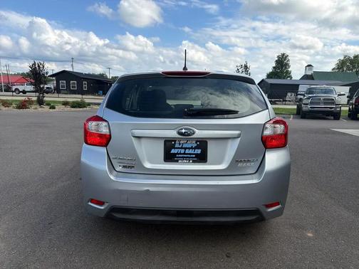Ice Silver Metallic 2013 Subaru Impreza 2.0i