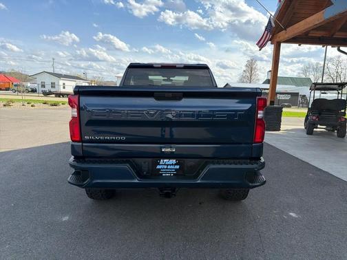 2020 Chevrolet Silverado 1500 Custom