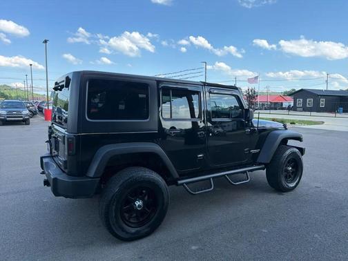 Black Clearcoat 2014 Jeep Wrangler Unlimited Rubicon
