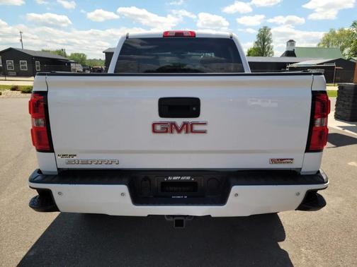 White 2014 GMC Sierra 1500 SLT