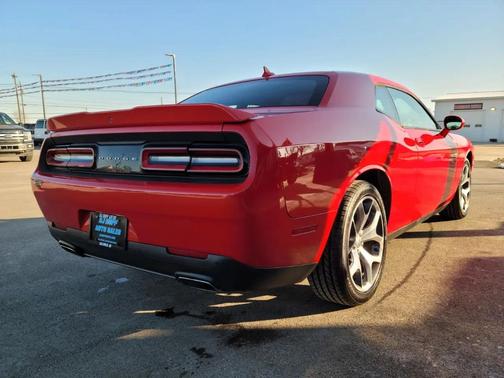 2016 Dodge Challenger SXT