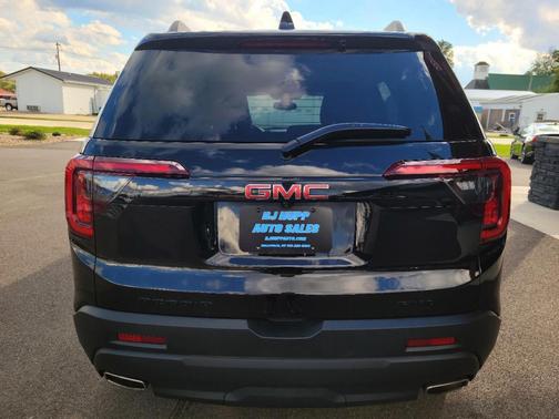 2023 GMC Acadia AWD SLT