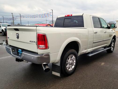 2017 RAM 3500 Laramie Mega Cab 4x4 6'4' Box