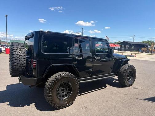 Black Clearcoat 2014 Jeep Wrangler Unlimited Rubicon