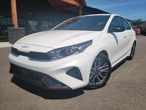 Snow White Pearl 2023 Kia Forte GT-Line