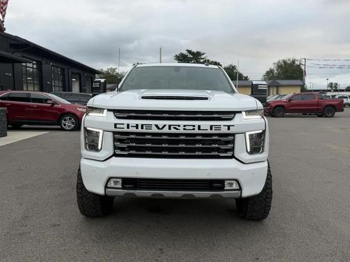 White 2022 Chevrolet Silverado 2500 LT