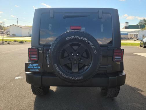 2013 Jeep Wrangler Unlimited Sport
