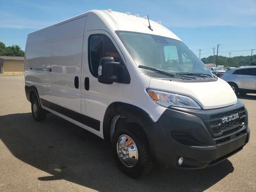 Bright White Clearcoat 2024 RAM ProMaster 2500 Tradesman