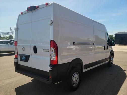 Bright White Clearcoat 2024 RAM ProMaster 2500 Tradesman