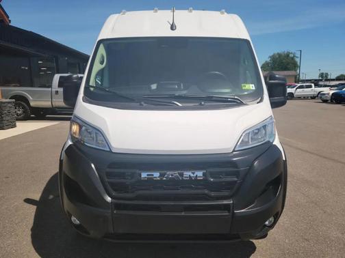 Bright White Clearcoat 2024 RAM ProMaster 2500 Tradesman