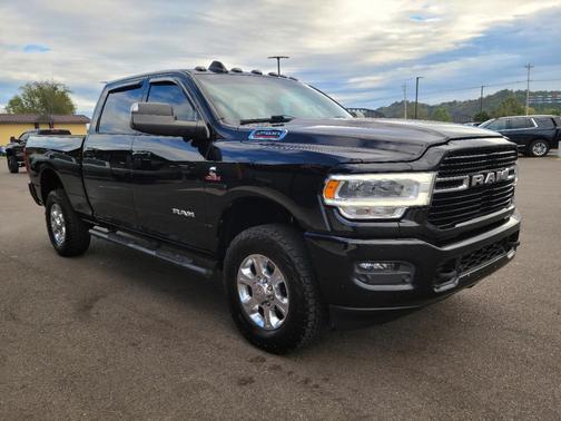 2021 RAM 2500 Big Horn Crew Cab 4x4 6'4' Box