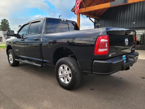 2021 RAM 2500 Big Horn Crew Cab 4x4 6'4' Box