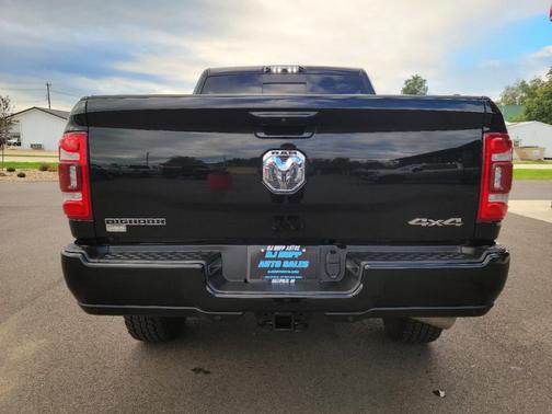 2021 RAM 2500 Big Horn Crew Cab 4x4 6'4' Box