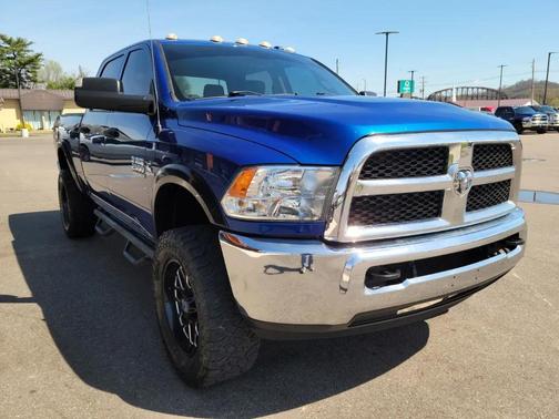 Blue Streak Pearlcoat 2018 RAM 2500 Tradesman Crew Cab 4x4 6'4' Box